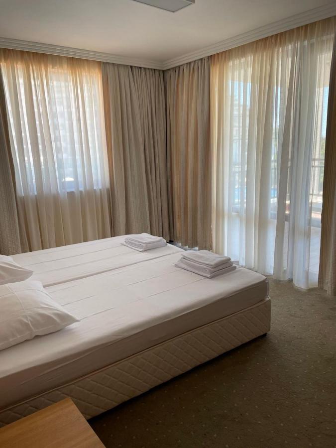 Private Apartments In Emerald Ravda Esterno foto